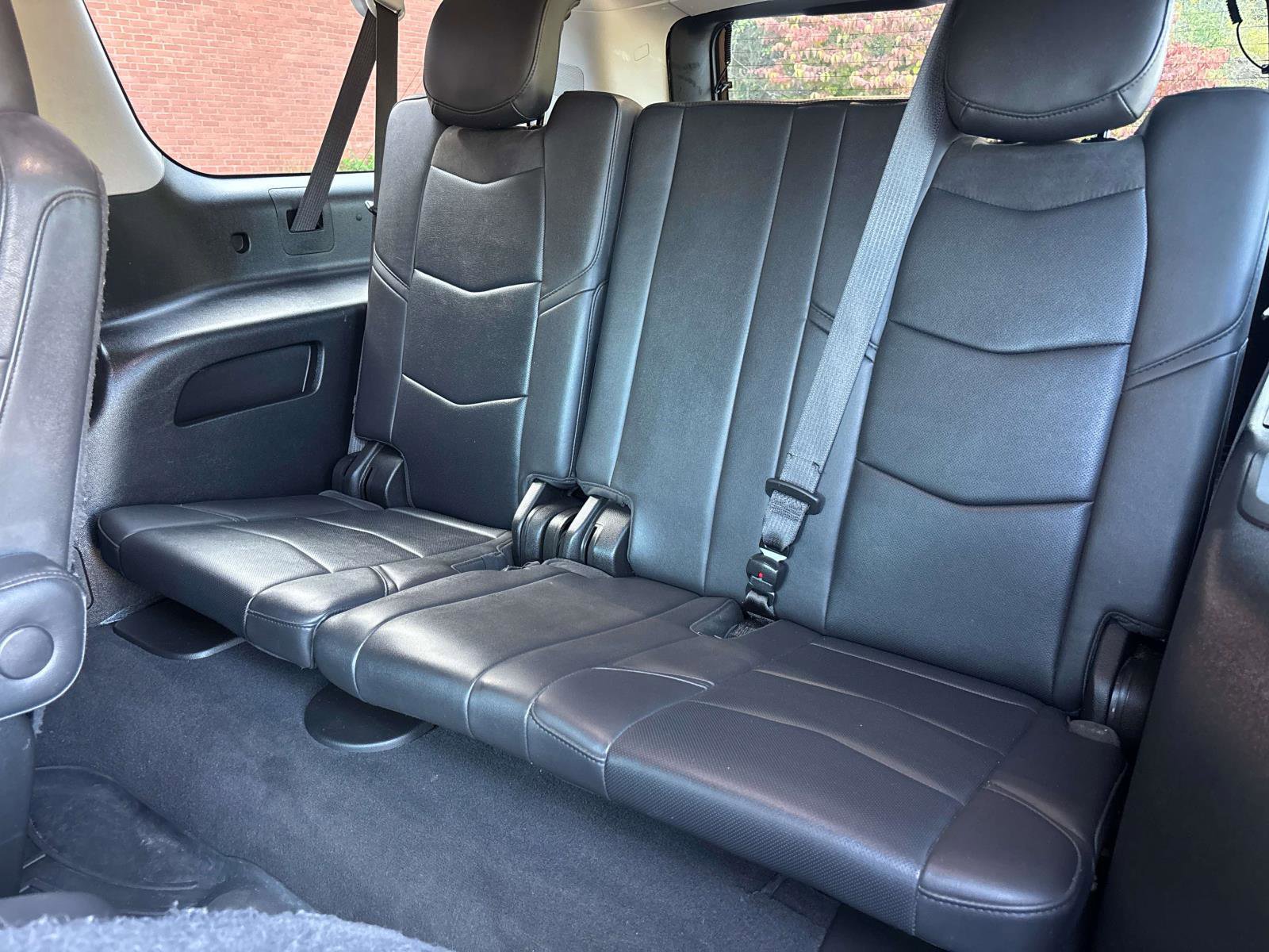 Used 2020 Cadillac Escalade ESV Luxury image 12