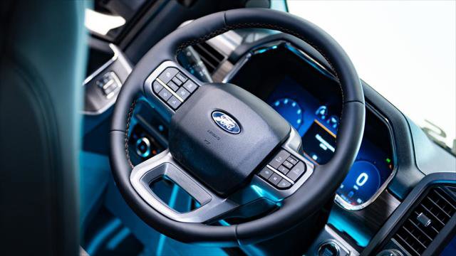 Used 2025 Ford F150 Lariat w/ Equipment Group 501A Mid image 2