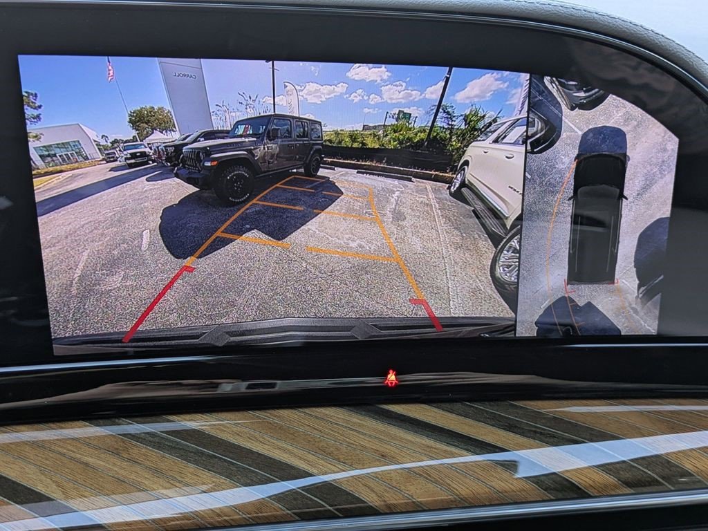 Certified 2024 Cadillac Escalade ESV Premium Luxury Platinum w/ Heavy-Duty Trailer Package image 28