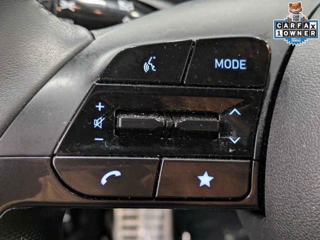 Certified 2025 Hyundai Elantra Sport image 18