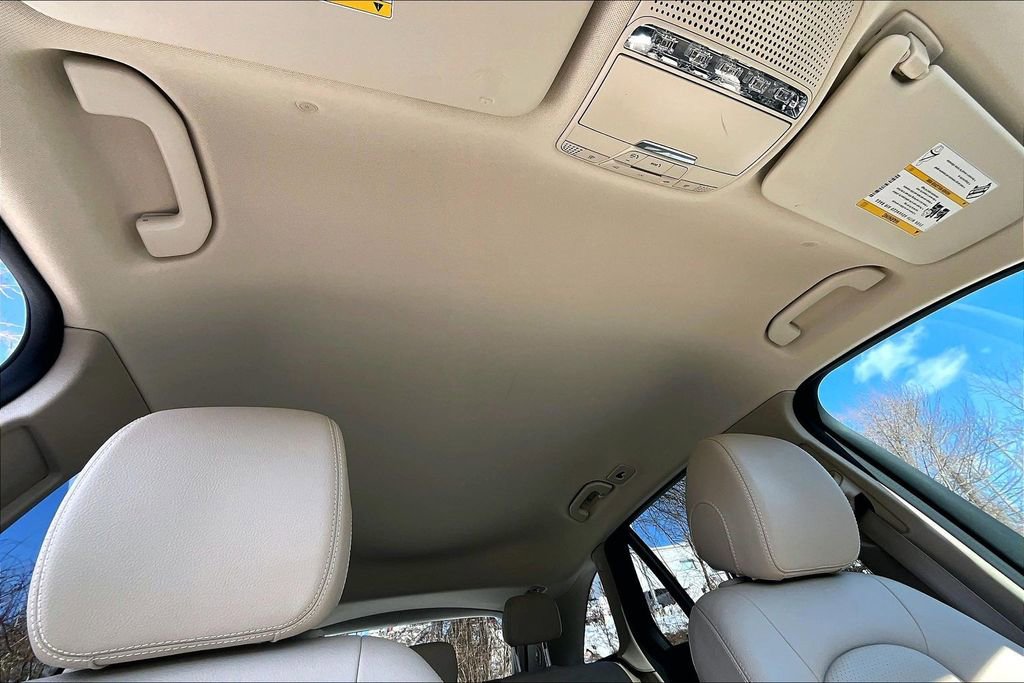 Certified 2022 Mercedes-Benz GLC 300 4MATIC image 17