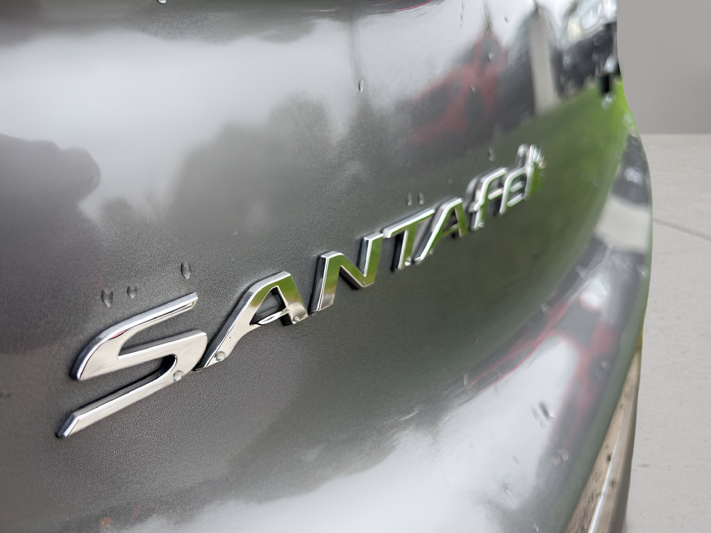 Used 2020 Hyundai Santa Fe Limited AWD/4WD image 34