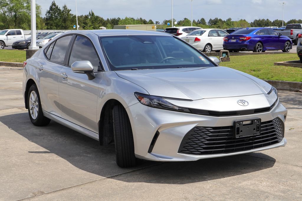 Used 2025 Toyota Camry LE AWD/4WD image 26