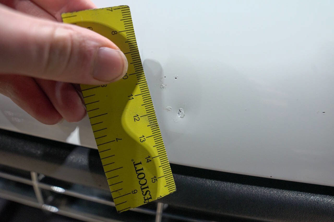 Used 2000 Chevrolet Silverado 1500 LS 2dr 4WD Standard Cab LB w/ Exterior Appearance Pkg image 31