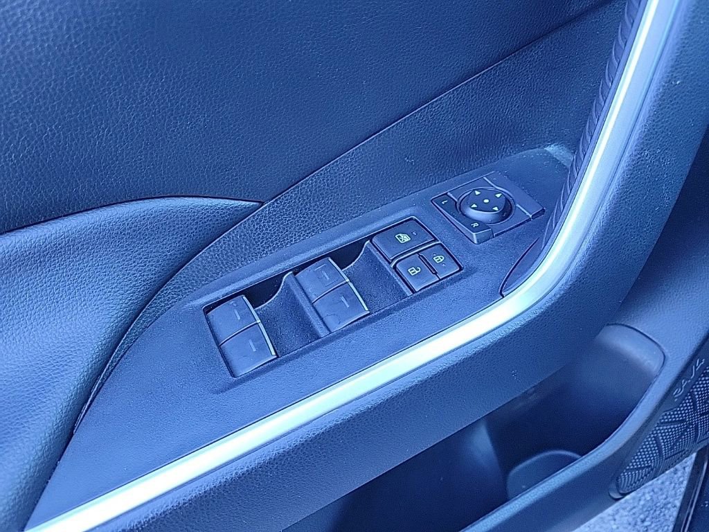 Used 2023 Toyota RAV4 XLE image 28