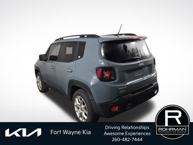 Used 2017 Jeep Renegade Latitude w/ Cold Weather Group AWD/4WD image 10