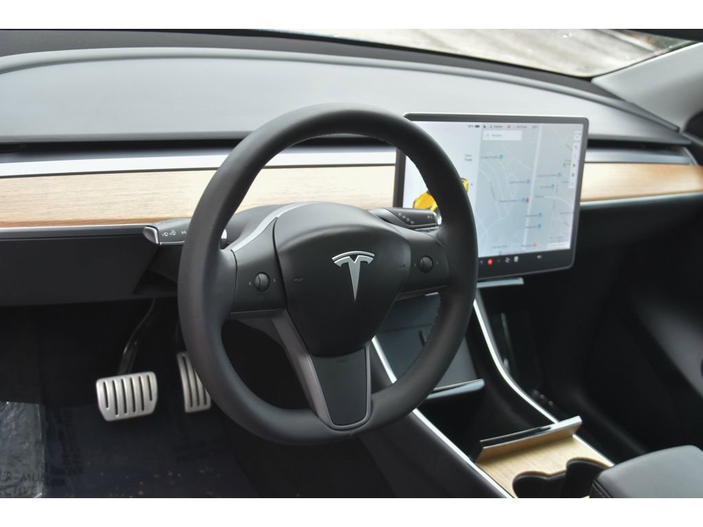 Used 2020 Tesla Model Y Performance image 11