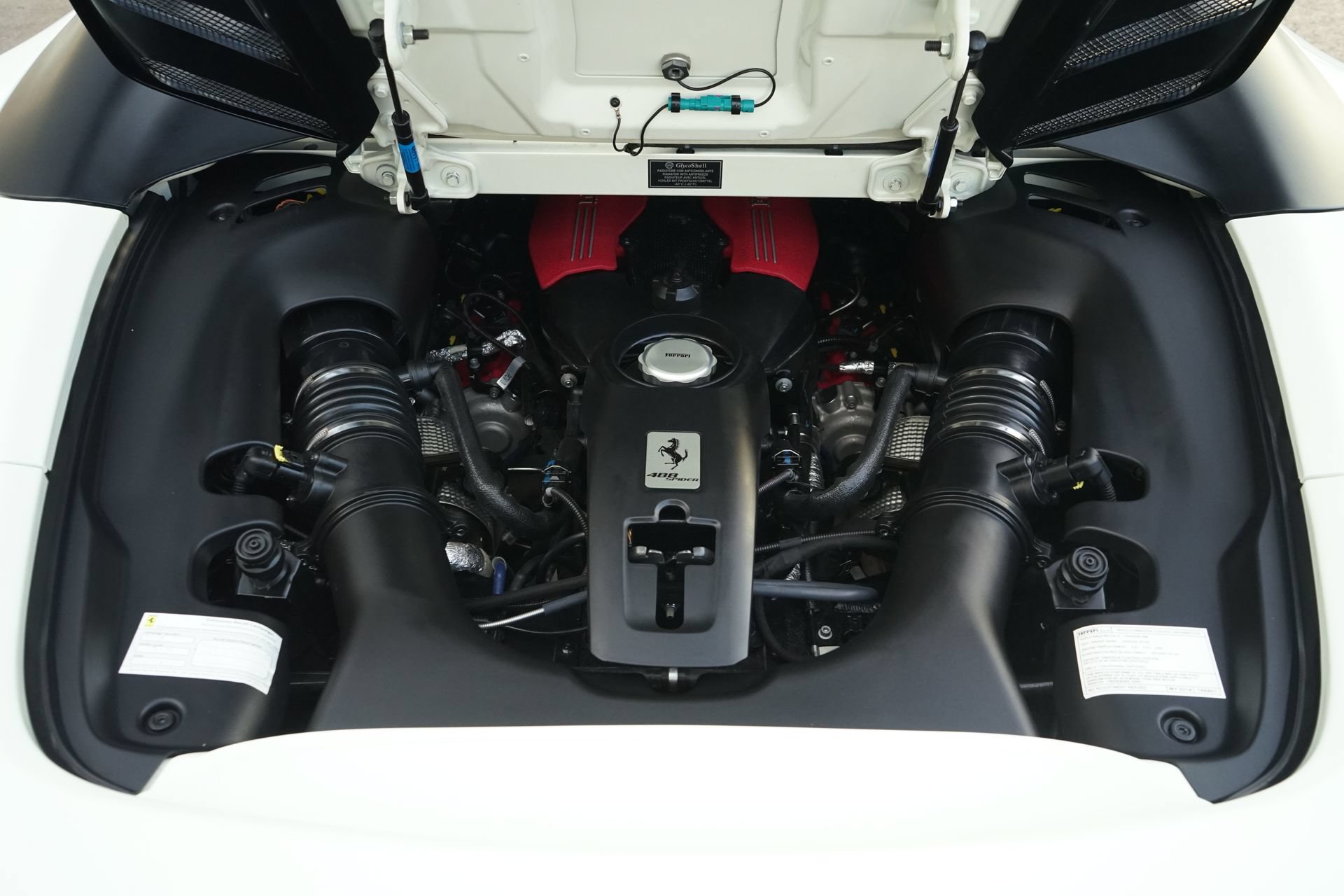 Used 2018 Ferrari 488 Spider RWD image 19