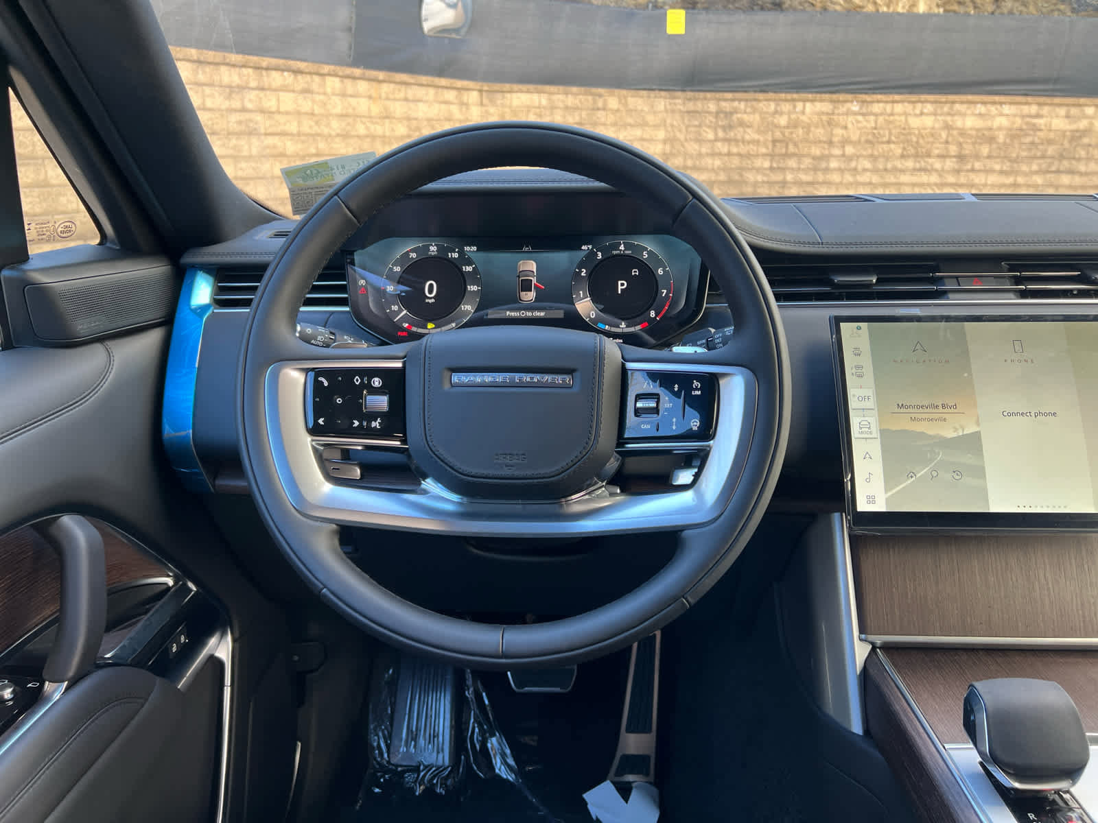 New 2025 Land Rover Range Rover SE image 10