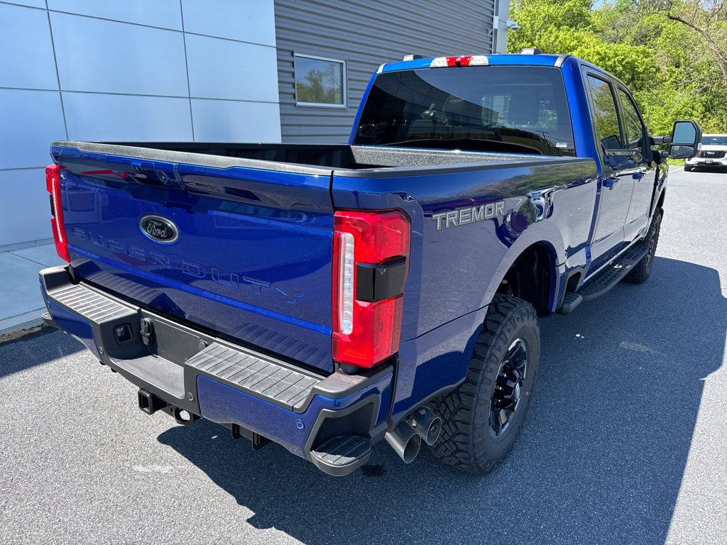New 2026 Ford F250 4x4 Crew Cab Super Duty image 17