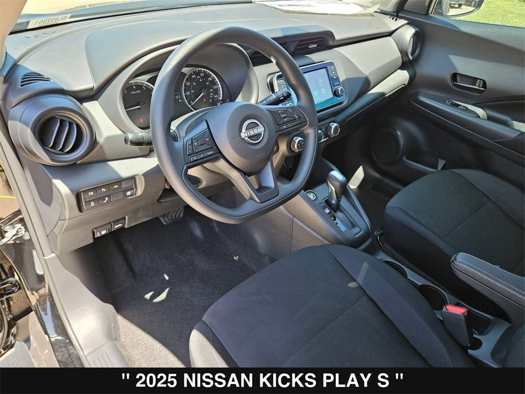 New 2025 Nissan Kicks Play S image 13