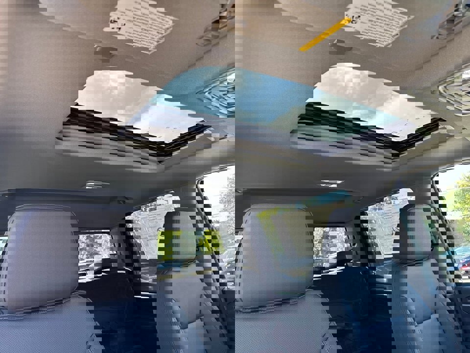 Used 2026 GMC Sierra 1500 SLT w/ SLT Premium Plus Package image 17