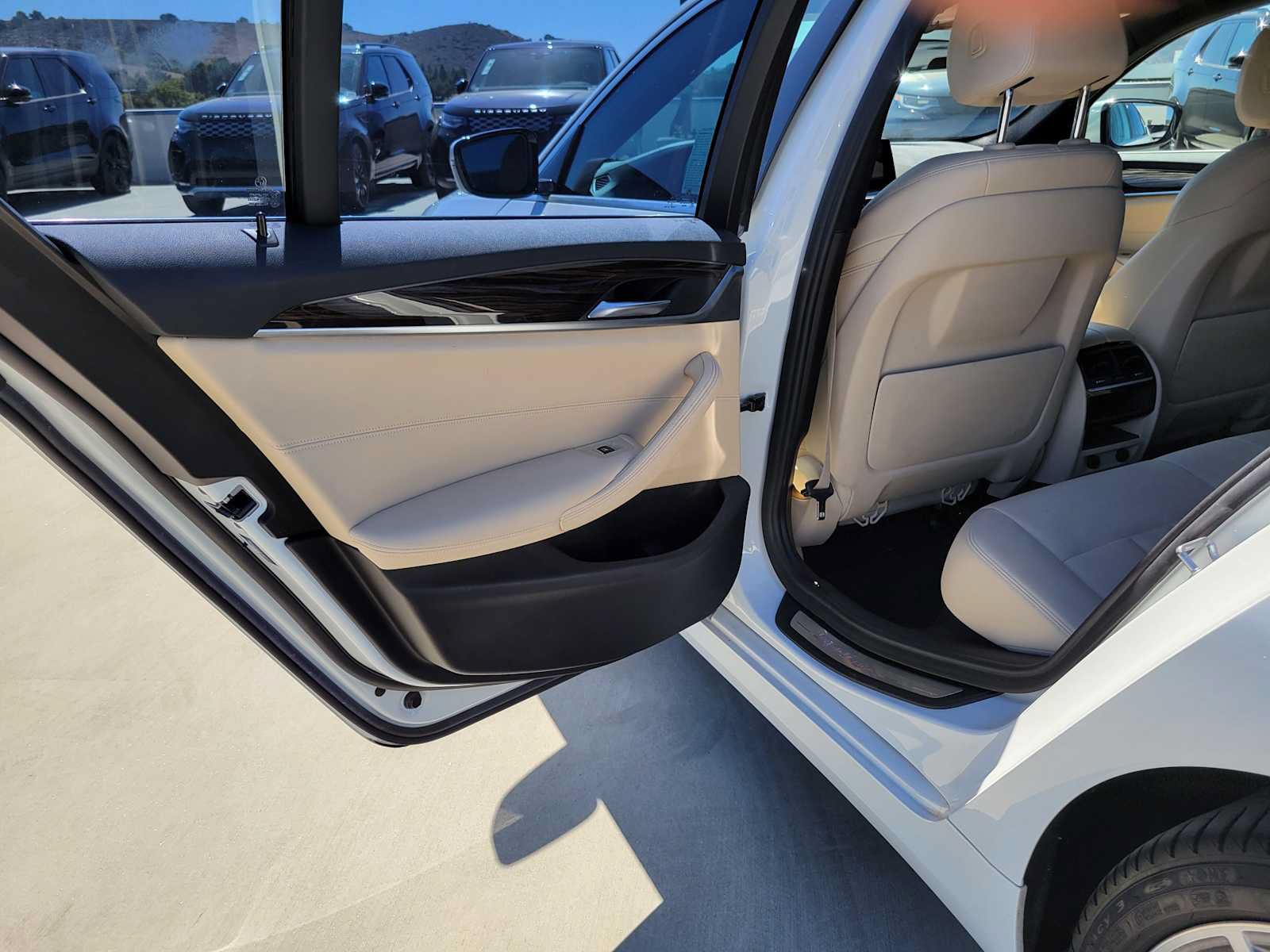 Used 2018 BMW 530i RWD image 23
