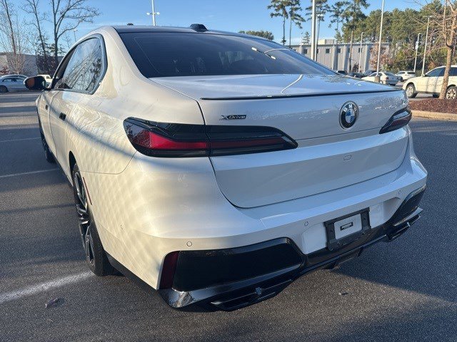 Certified 2023 BMW 760i xDrive w/ Executive Package image 14