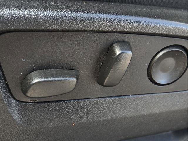 Used 2022 Chevrolet Silverado 1500 Custom image 23