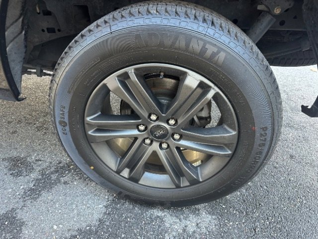 Used 2017 Ford F150 XLT image 12