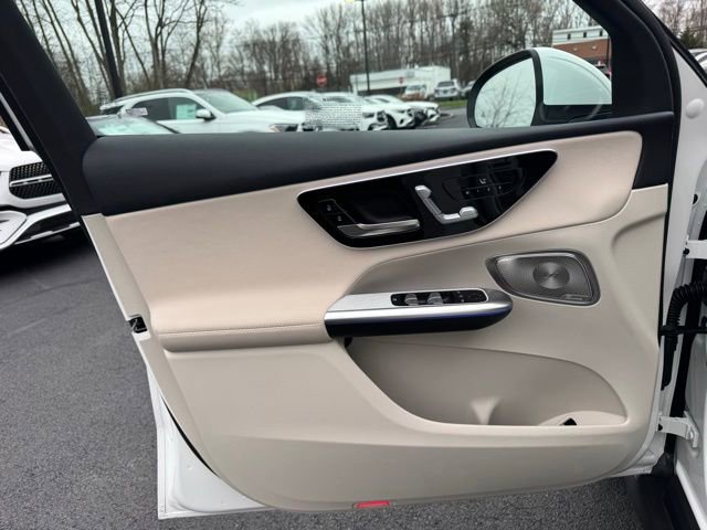 Used 2026 Mercedes-Benz GLC 300 4MATIC image 18