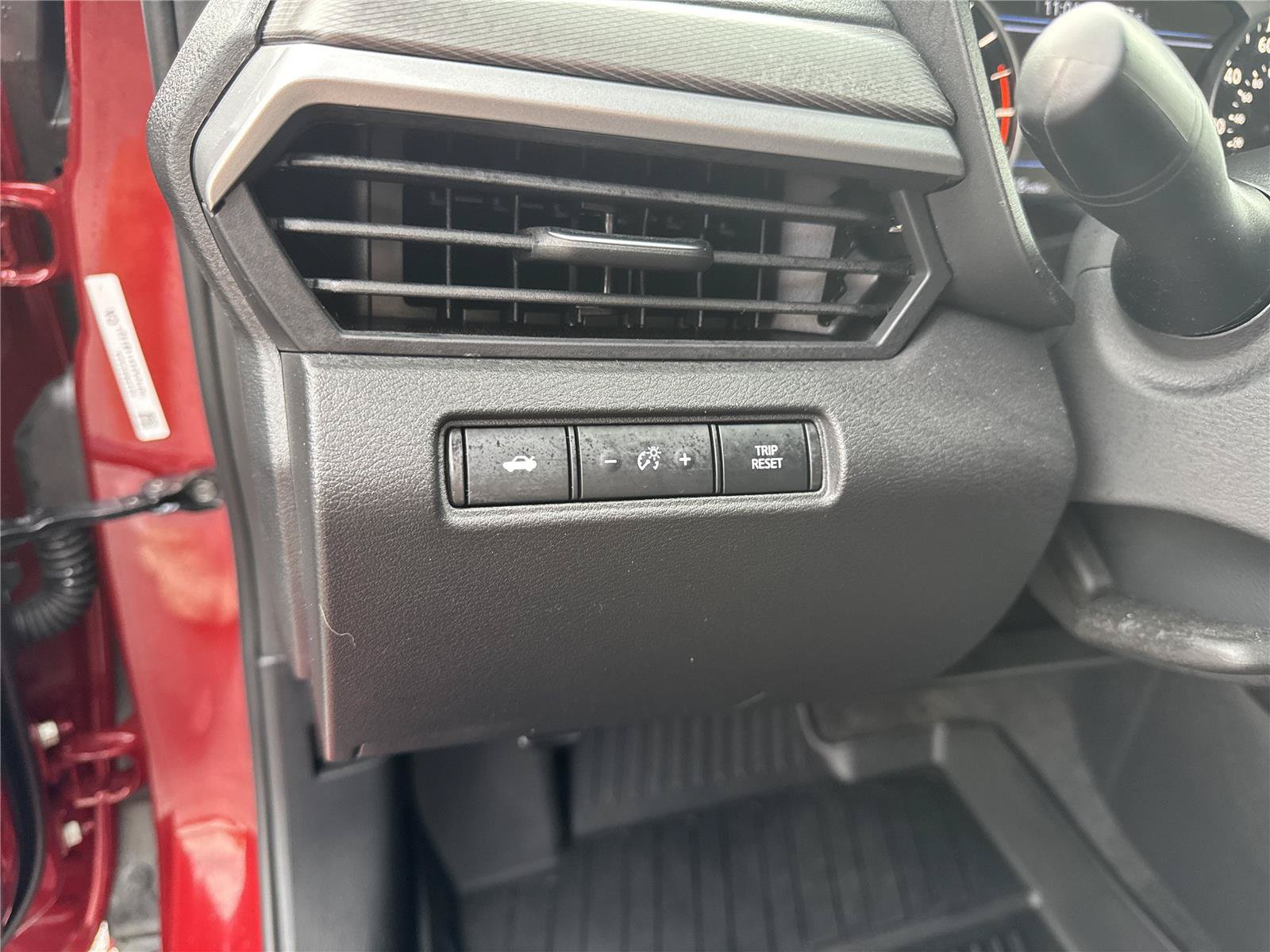 Used 2025 Nissan Altima 2.5 SR FWD image 19