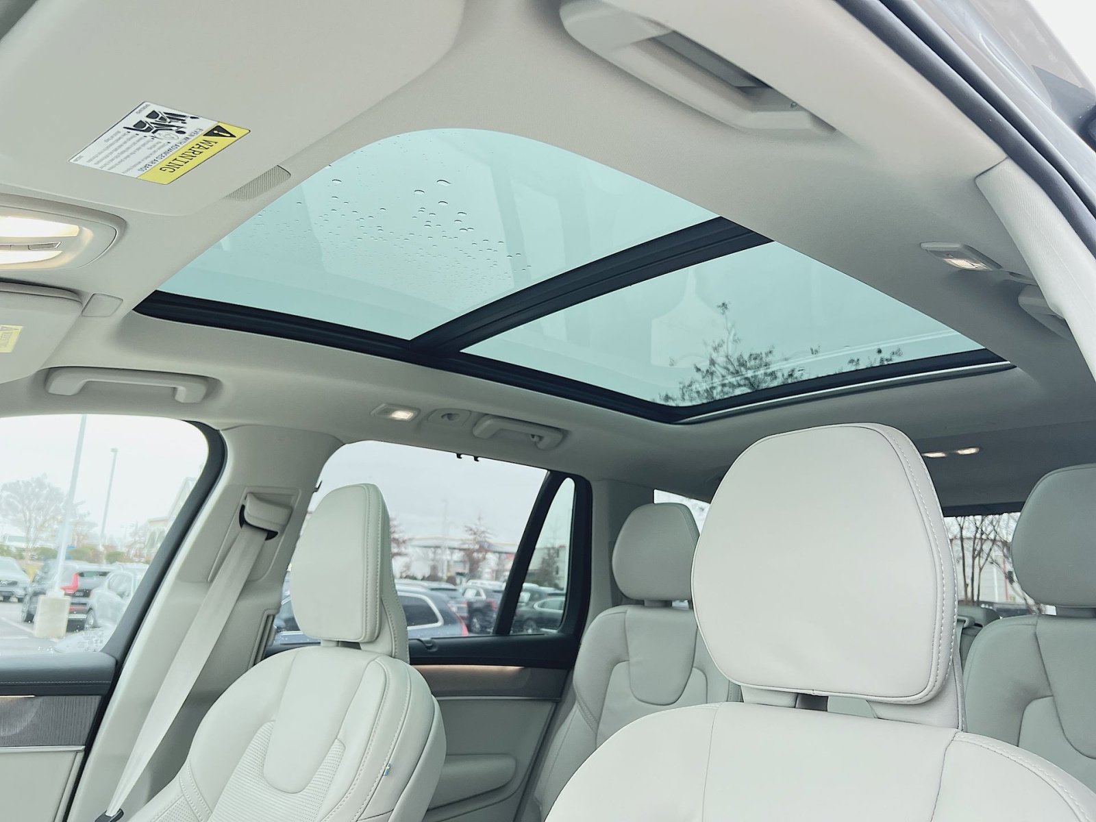 New 2026 Volvo XC90 B6 Ultra w/ Protection Package Premier image 24