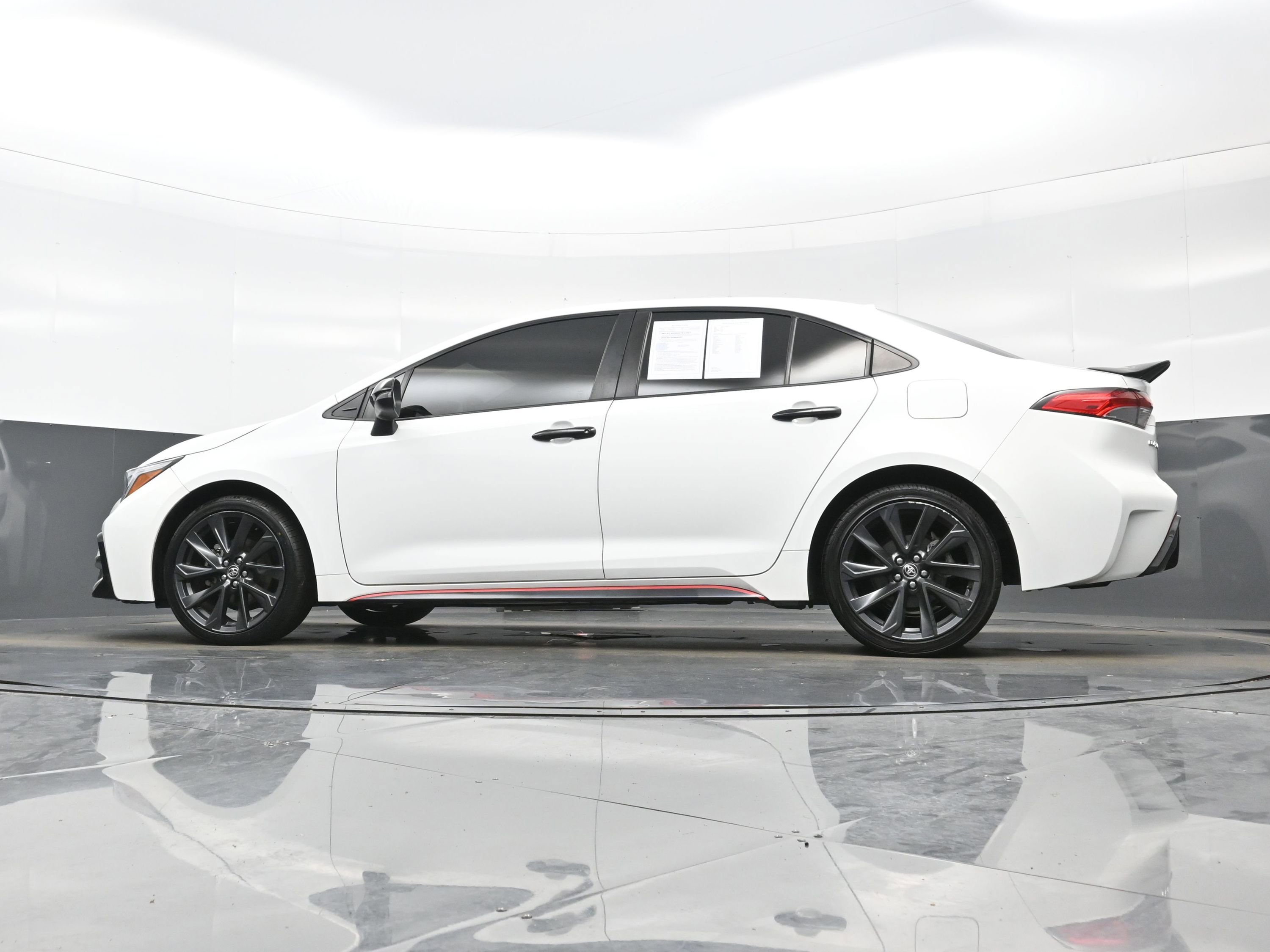 Used 2023 Toyota Corolla SE FWD image 28