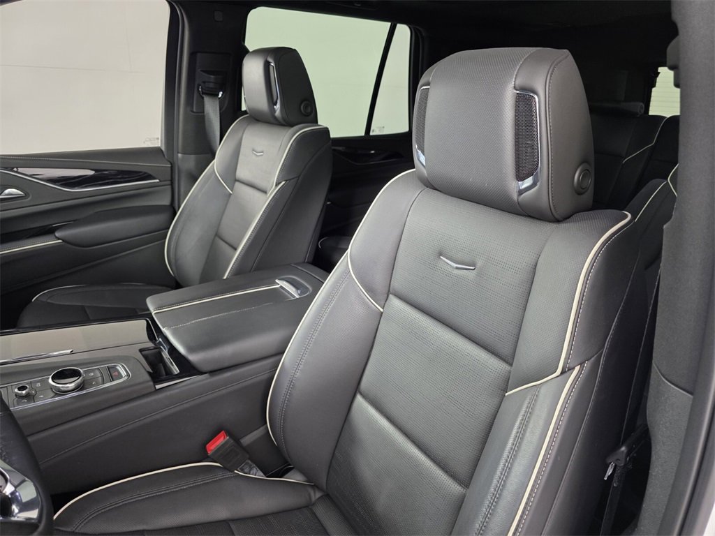 Used 2023 Cadillac Escalade Sport w/ Touring Package image 10