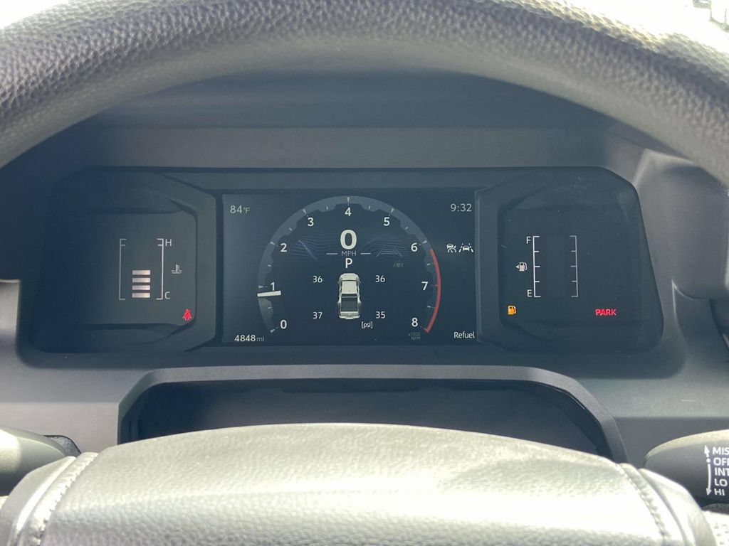 Used 2025 Toyota Tacoma SR5 AWD/4WD image 33