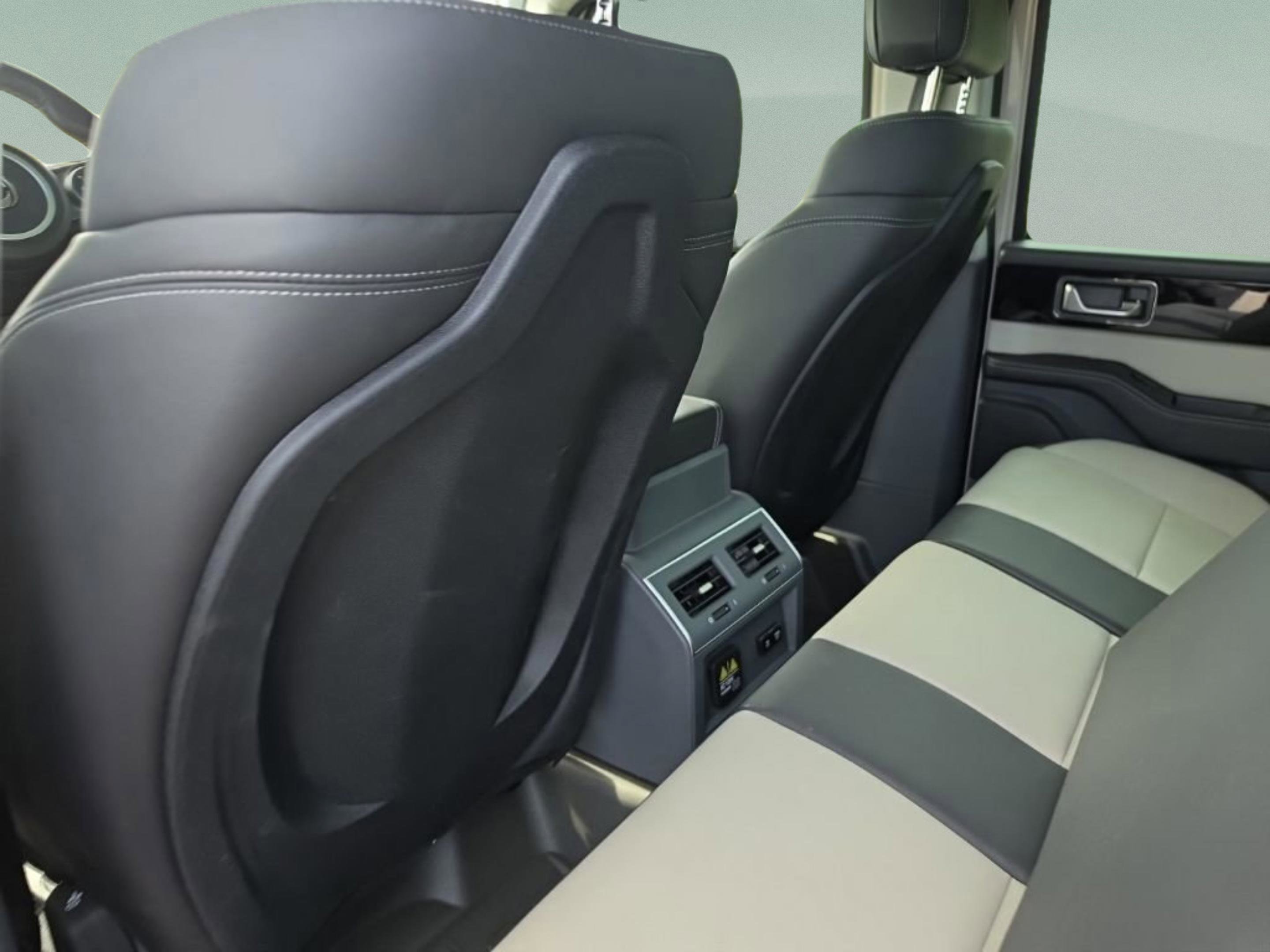 Used 2025 INEOS Grenadier Trialmaster Edition image 30