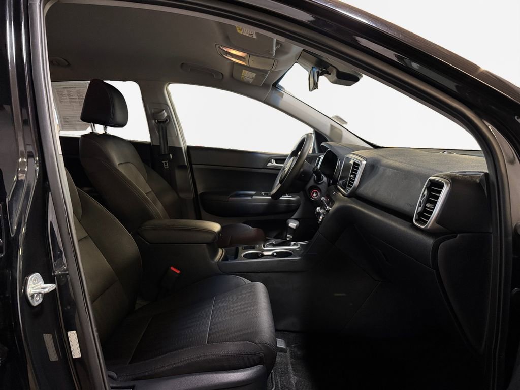 Used 2022 Kia Sportage LX image 26