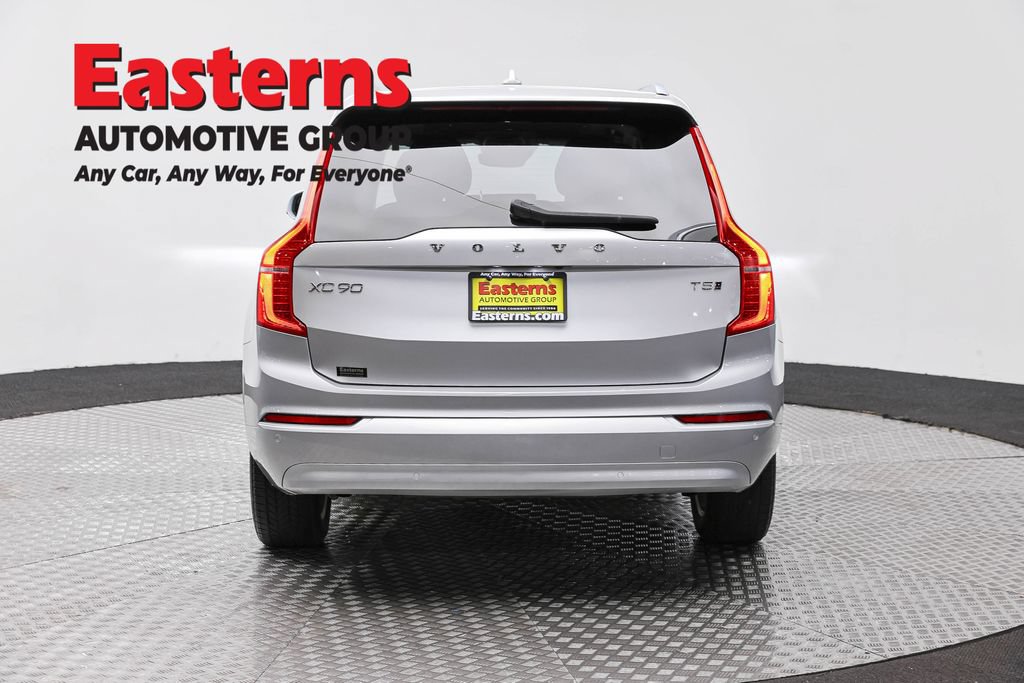 Used 2022 Volvo XC90 T5 Momentum AWD/4WD image 6