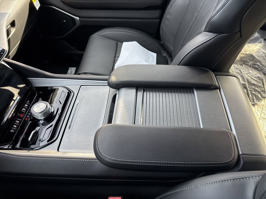 New 2026 Jeep Grand Wagoneer L 4WD image 41