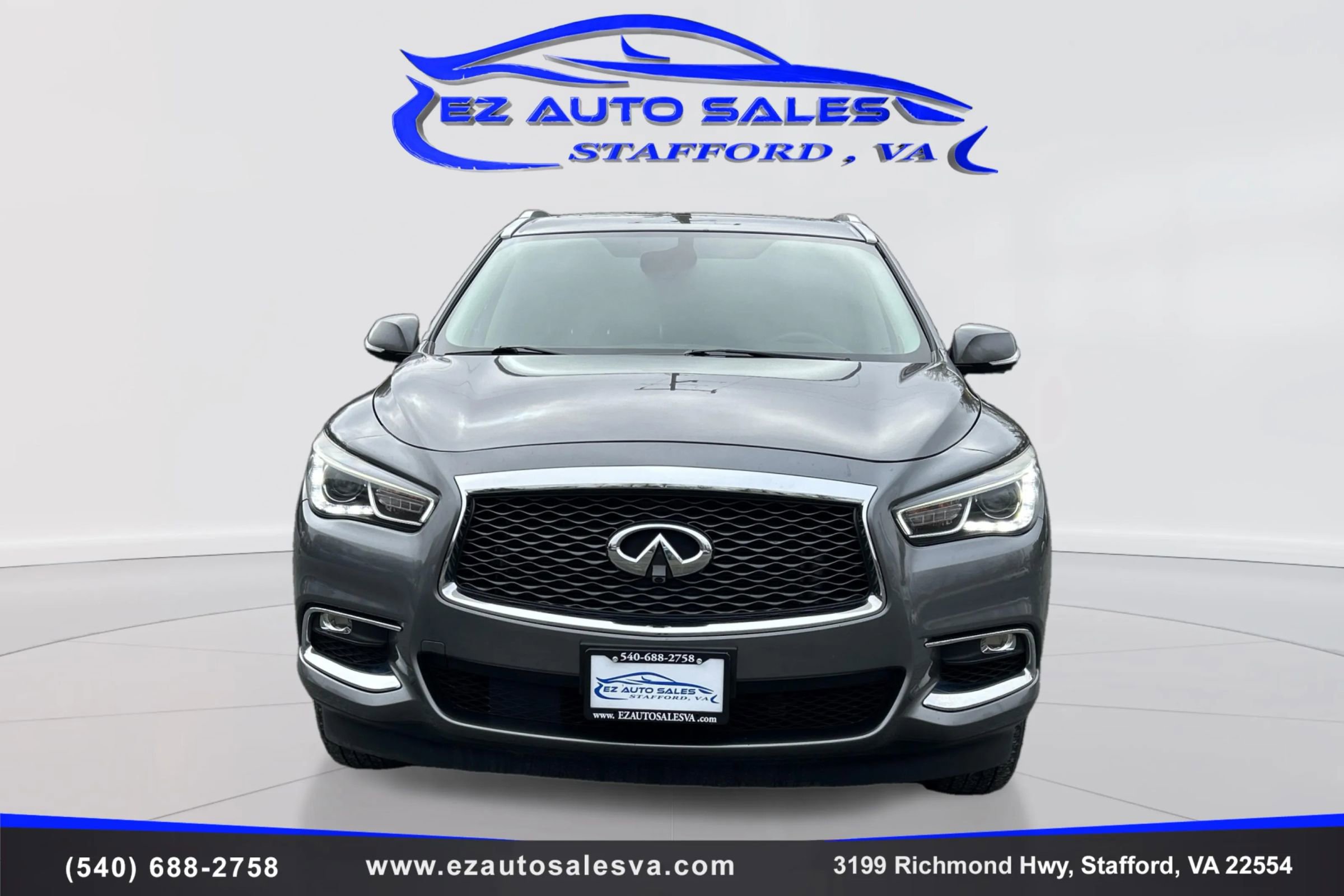 Used 2019 INFINITI QX60 Luxe w/ Essential Package image 2