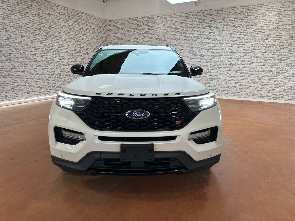 Used 2022 Ford Explorer ST w/ Equipment Group 401A image 2