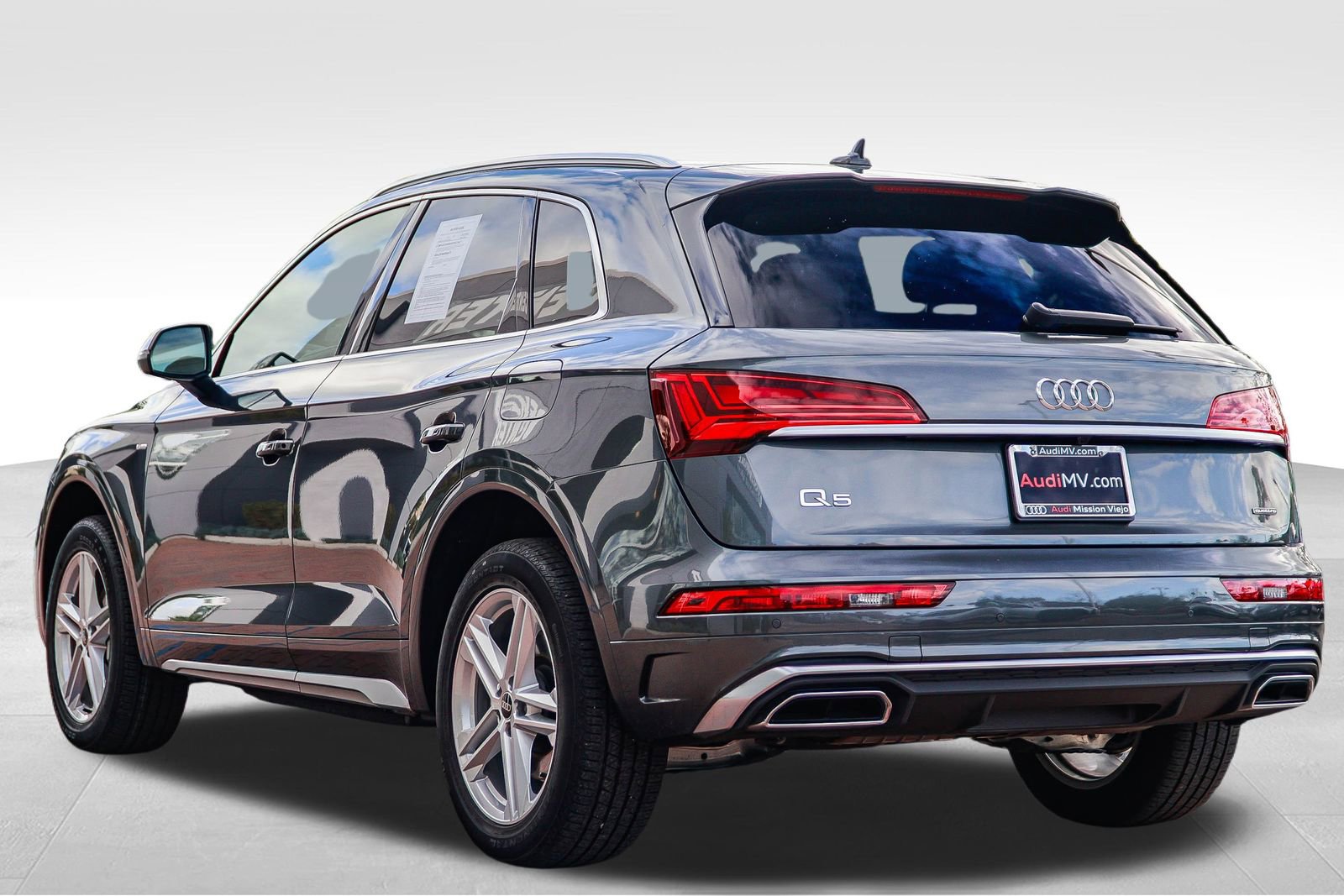 Certified 2023 Audi Q5 e Premium w/ Convenience Package image 4