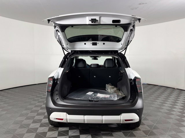 New 2026 Nissan Kicks SR w/ SR Premium Package FWD image 46