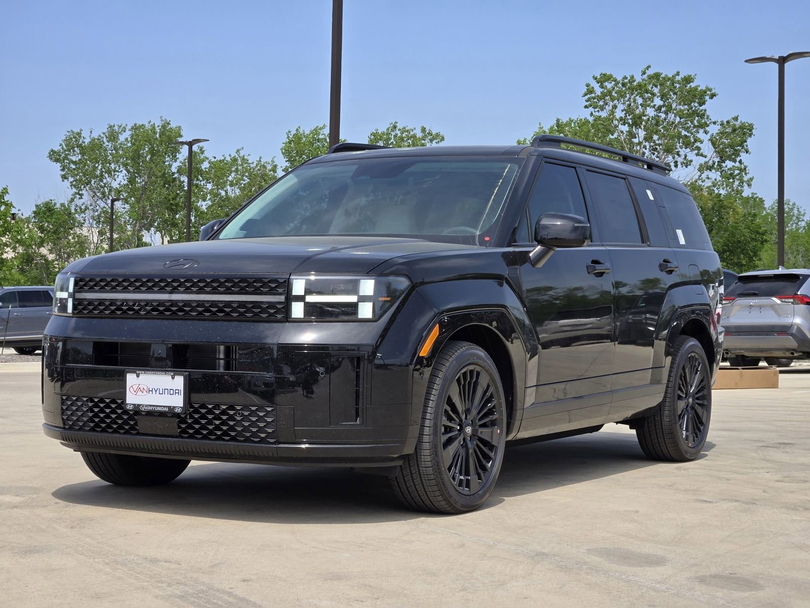 Used 2025 Hyundai Santa Fe Calligraphy image 2