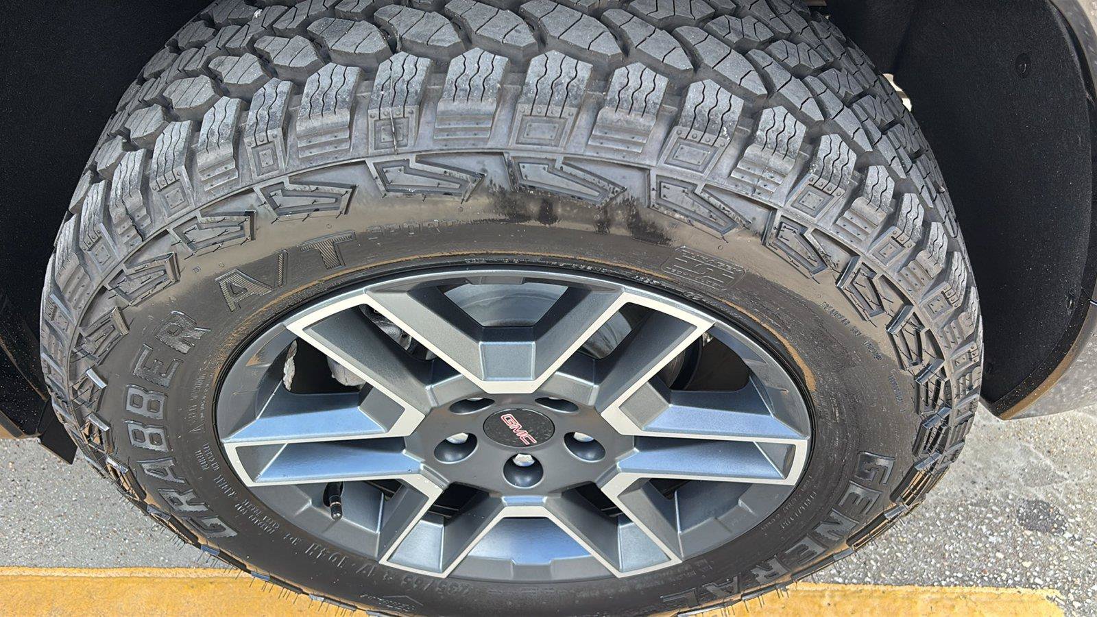 Certified 2026 GMC Terrain AT4 w/ LPO, Black Badging Package AWD/4WD image 12