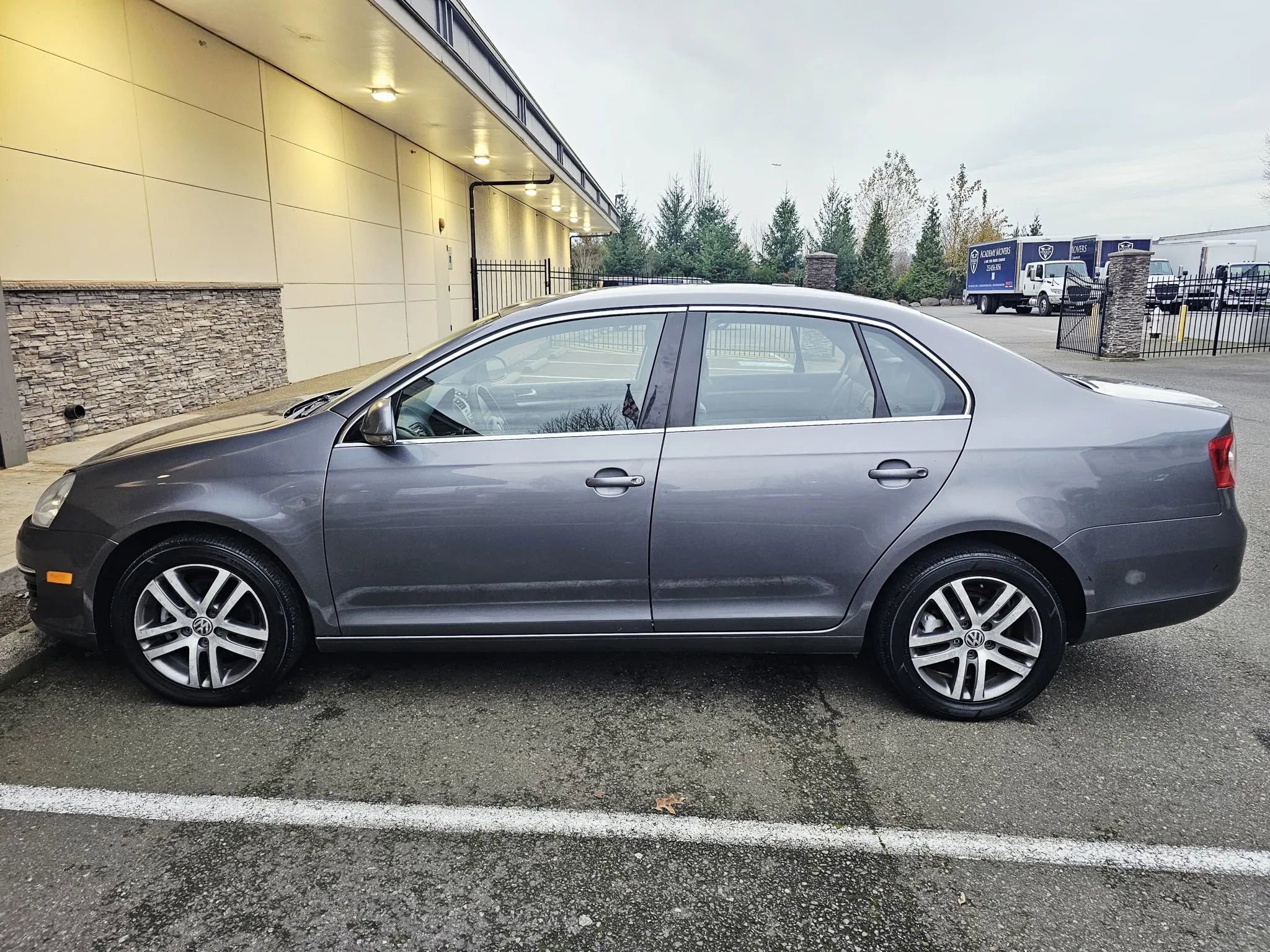 Used 2006 Volkswagen Jetta TDI image 2