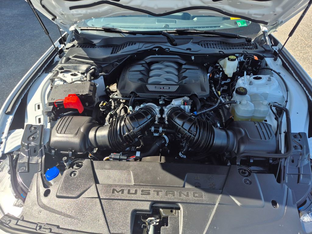 Used 2025 Ford Mustang GT image 11