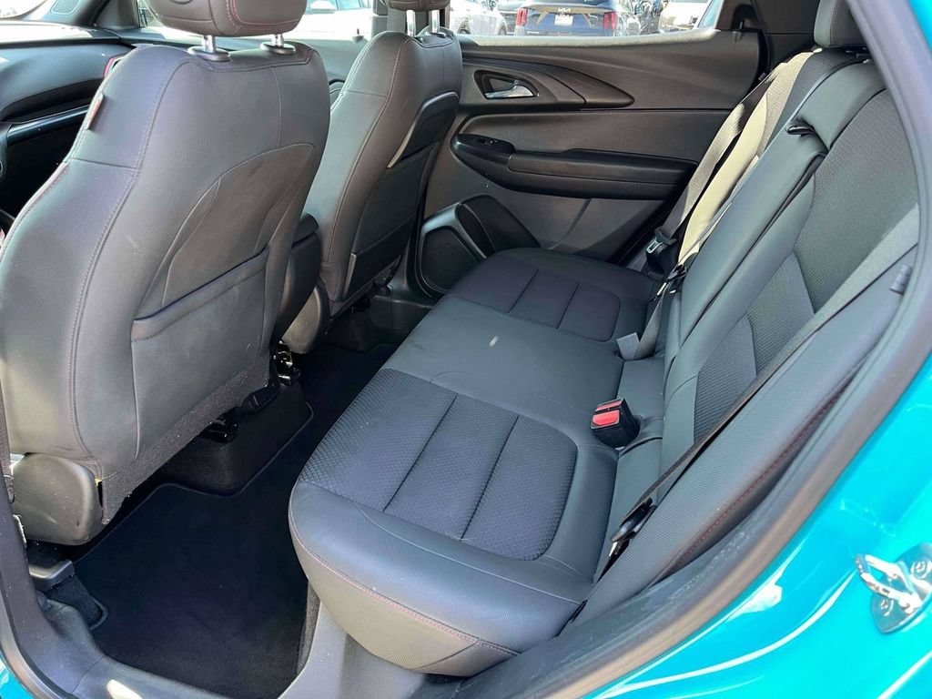 Used 2022 Chevrolet TrailBlazer RS w/ Technology Package FWD image 6