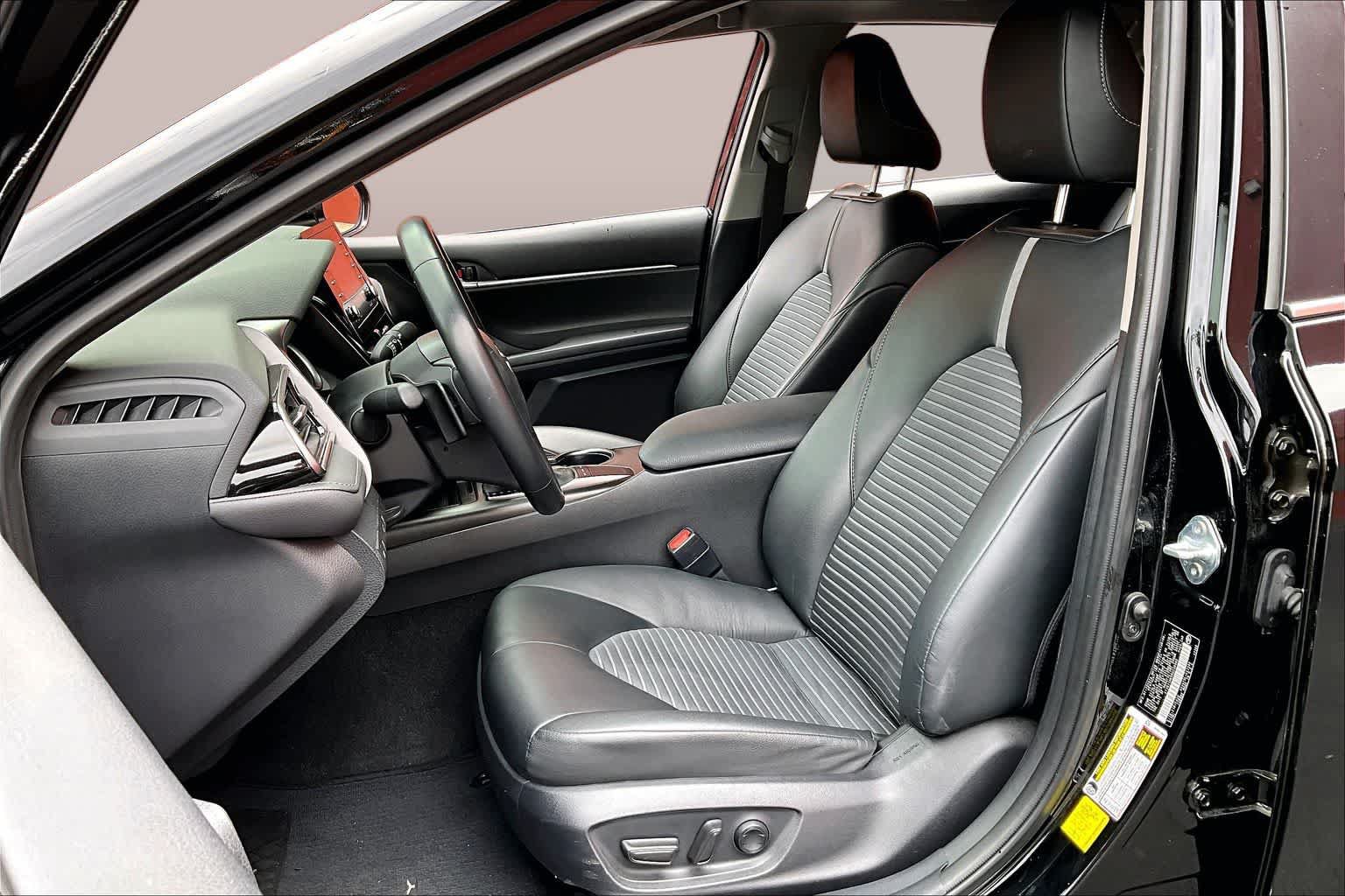 Used 2024 Honda Accord Touring image 7