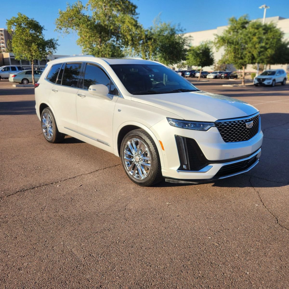 Used 2022 Cadillac XT6 Premium Luxury w/ Platinum Package AWD/4WD image 5