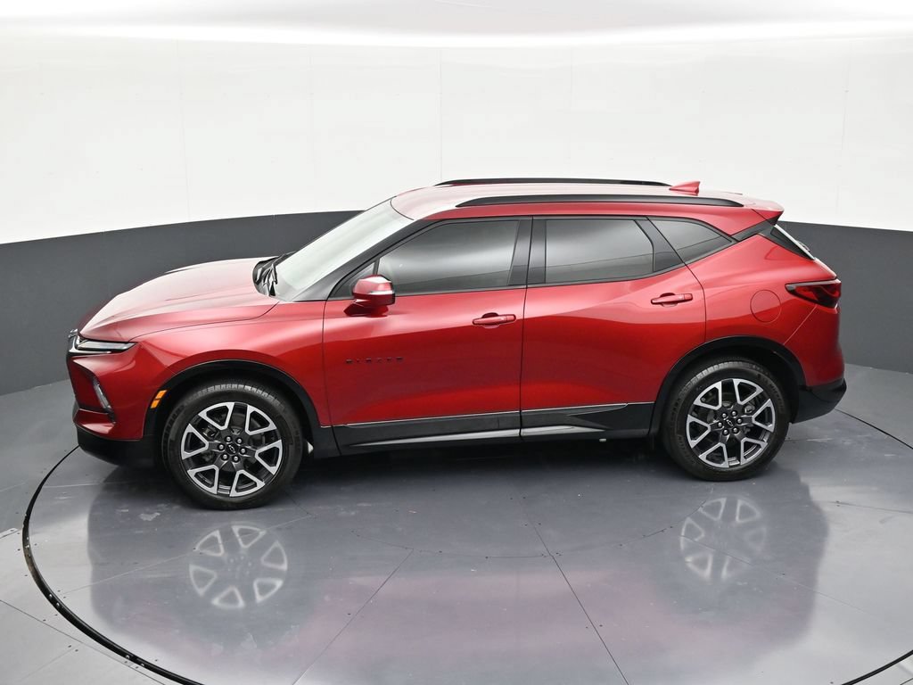 Used 2025 Chevrolet Blazer RS FWD image 13