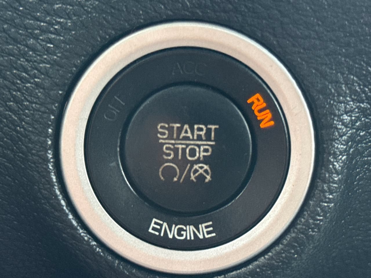 Used 2016 Dodge Challenger R/T Scat Pack RWD image 27