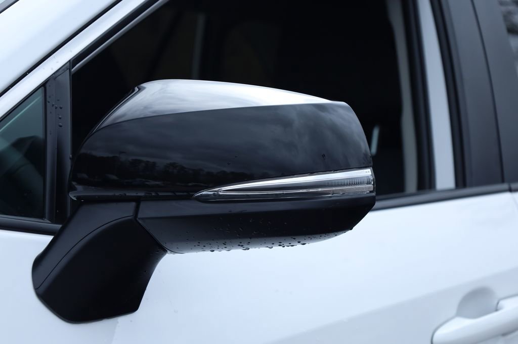 Used 2025 Toyota RAV4 XLE image 22