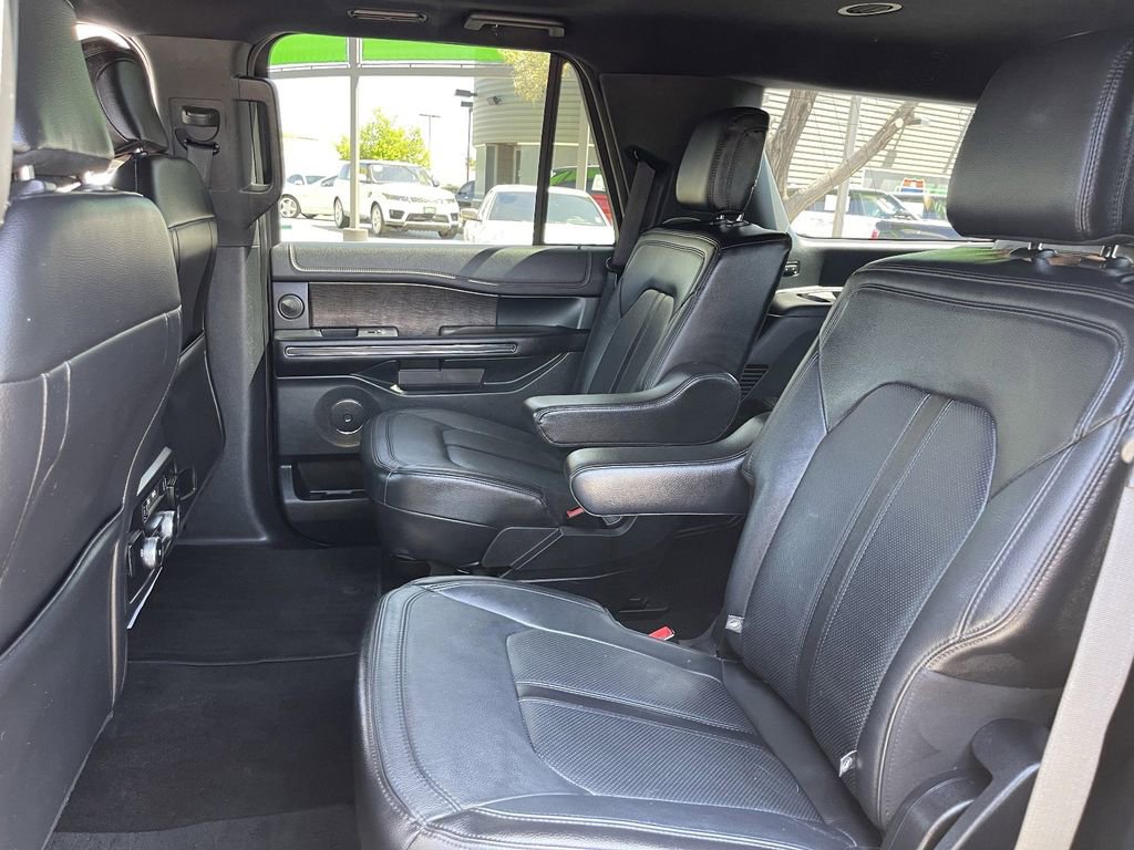 Used 2020 Ford Expedition Limited image 17