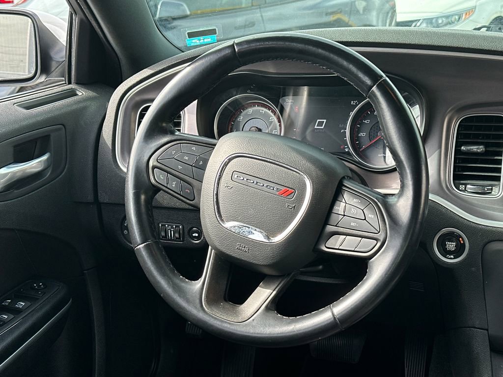 Used 2022 Dodge Charger SXT RWD image 18