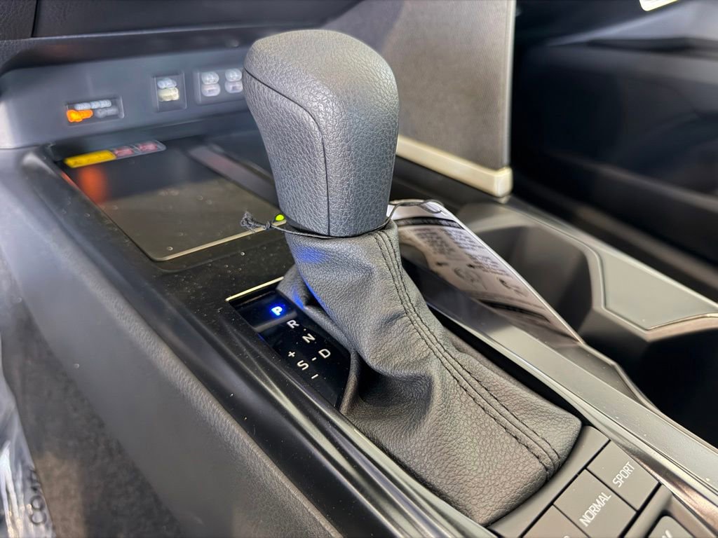 New 2026 Toyota Camry LE FWD image 25