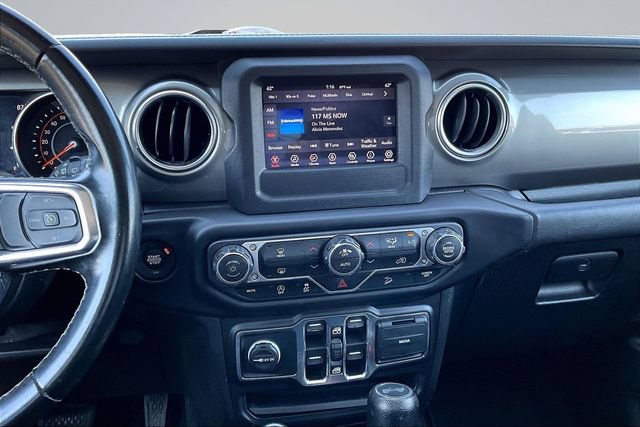 Used 2021 Jeep Wrangler Unlimited Sahara AWD/4WD image 9