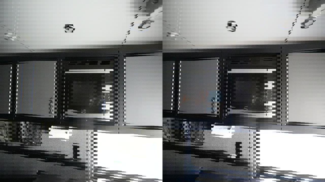 Used 2015 Mercedes-Benz Sprinter 2500 image 22