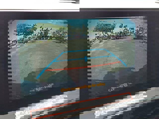 New 2025 Toyota Prius Plug-In Hybrid FWD image 27